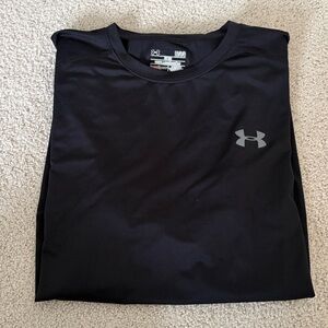 Under Armour Heat Gear Black Fitted T-shirt - Large
